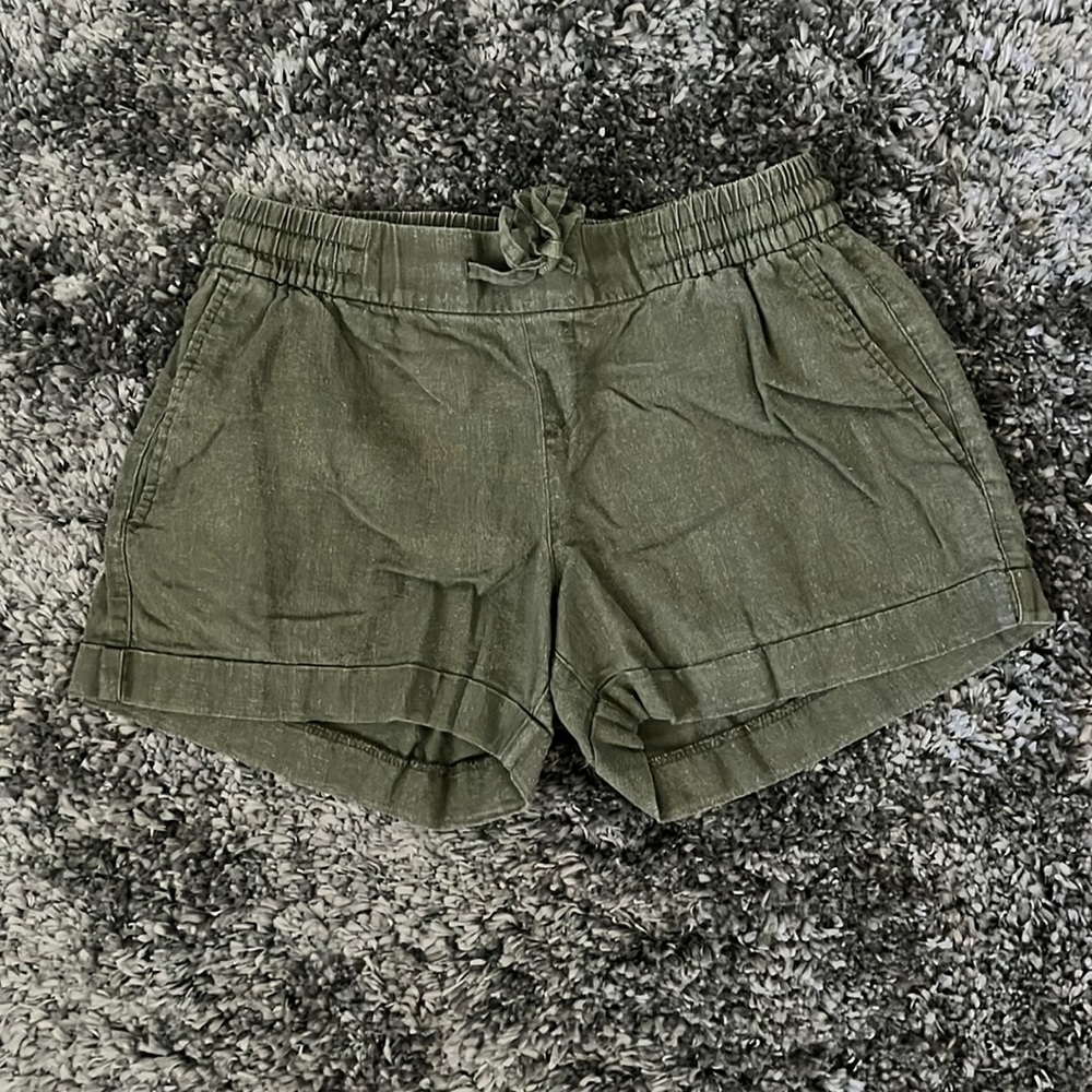 Green old navy shorts